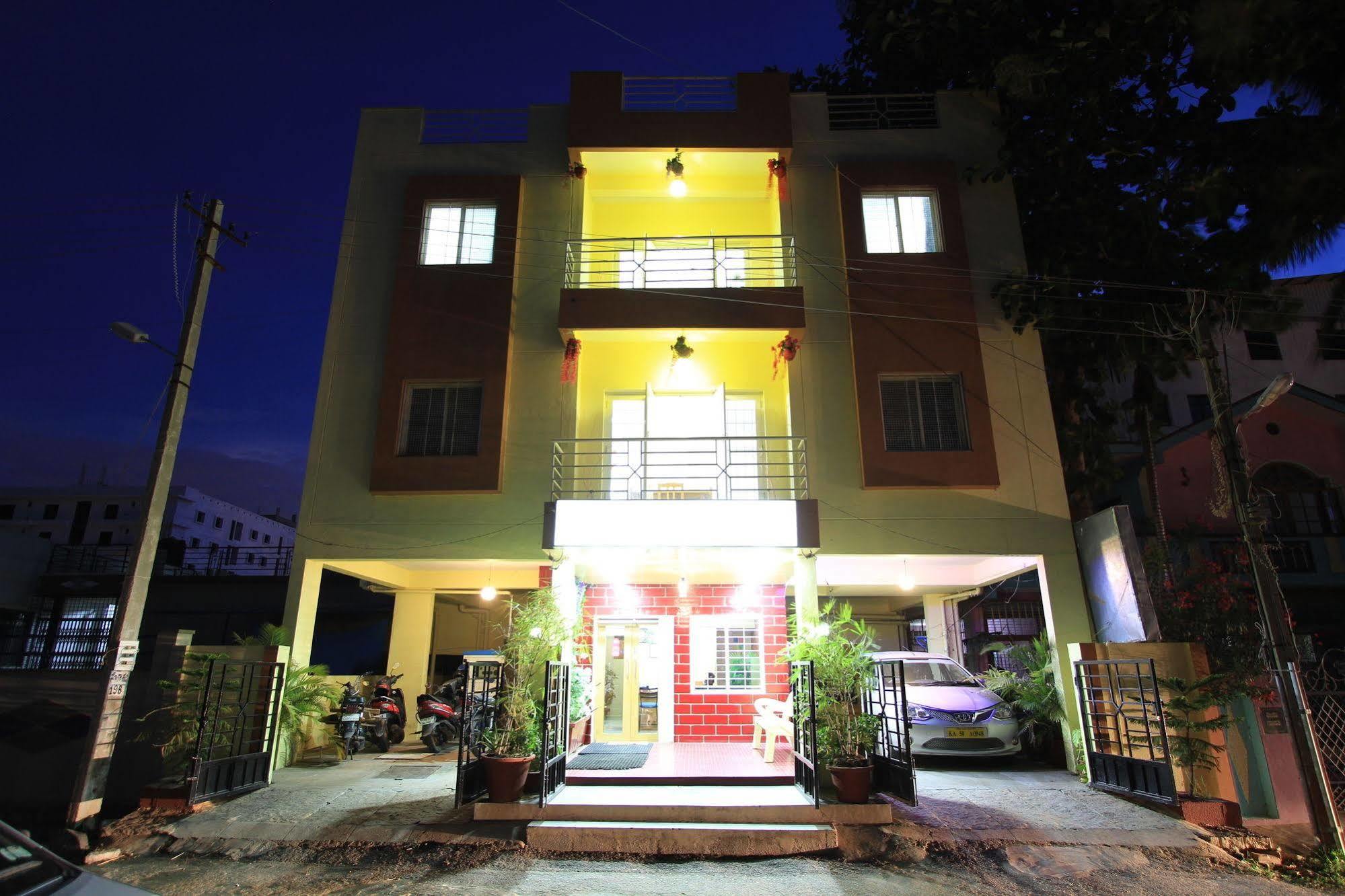 העיר בנגלור Arra Suites Kempegowda Airport Hotel מראה חיצוני תמונה