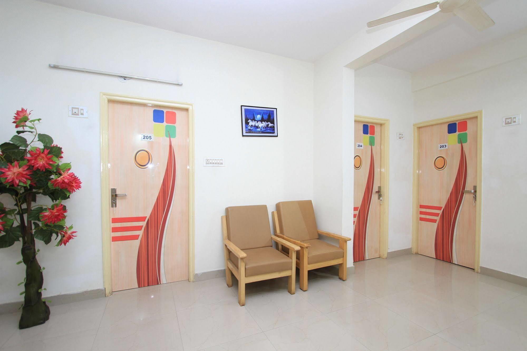העיר בנגלור Arra Suites Kempegowda Airport Hotel מראה חיצוני תמונה