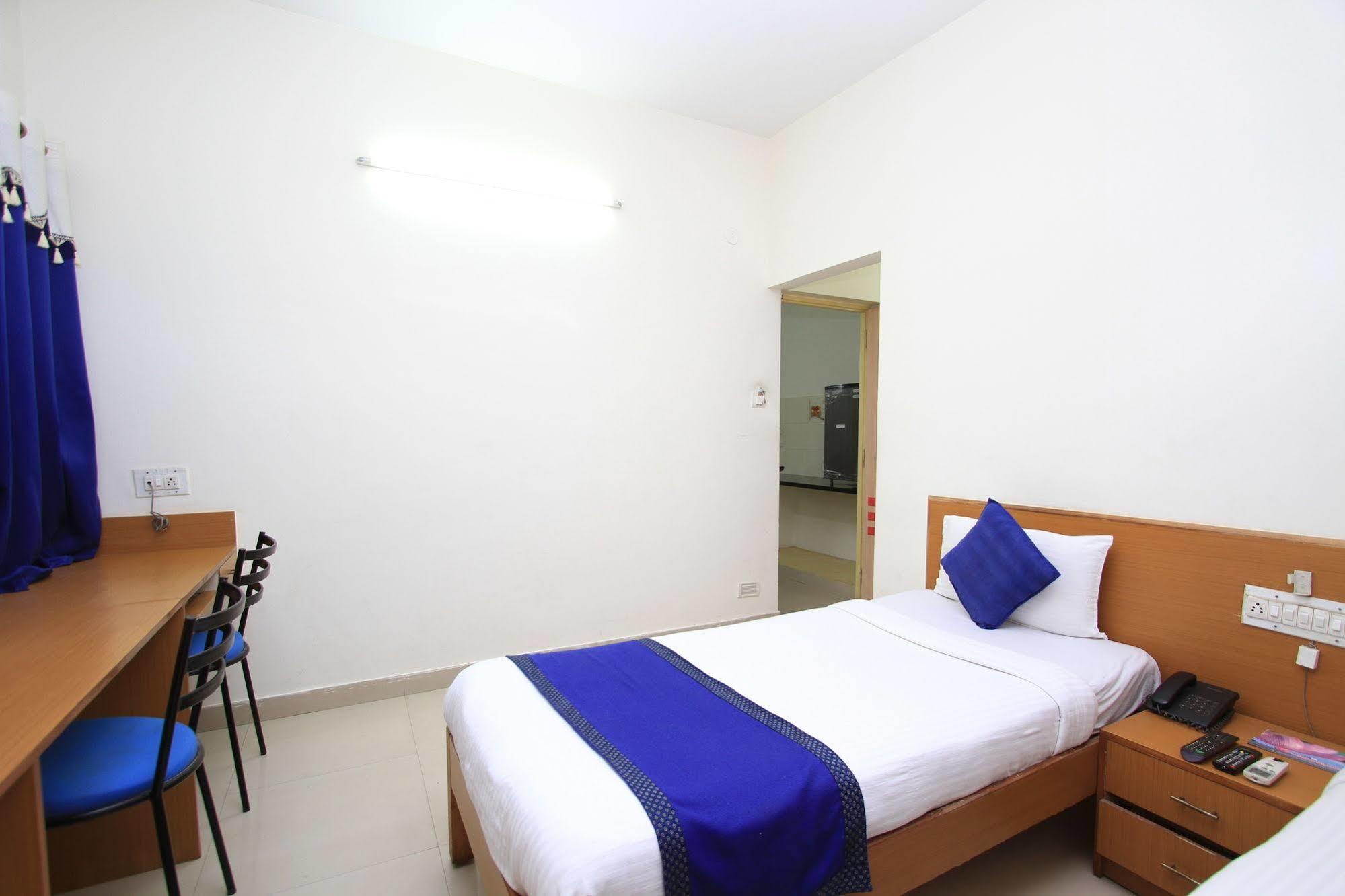 העיר בנגלור Arra Suites Kempegowda Airport Hotel מראה חיצוני תמונה
