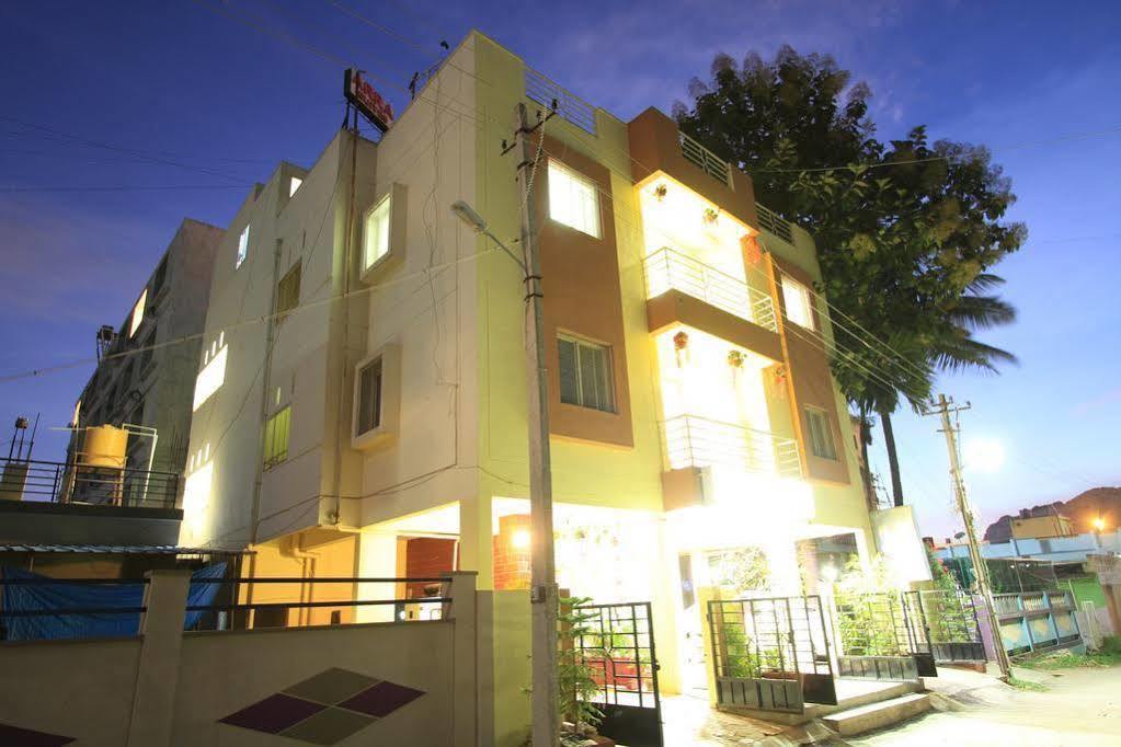 העיר בנגלור Arra Suites Kempegowda Airport Hotel מראה חיצוני תמונה