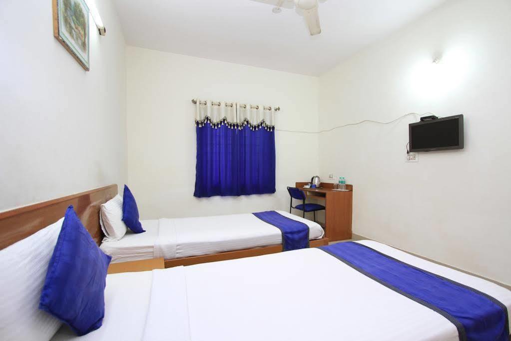 העיר בנגלור Arra Suites Kempegowda Airport Hotel מראה חיצוני תמונה